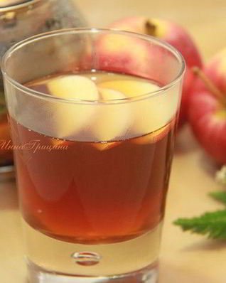 Пряный яблочный чай