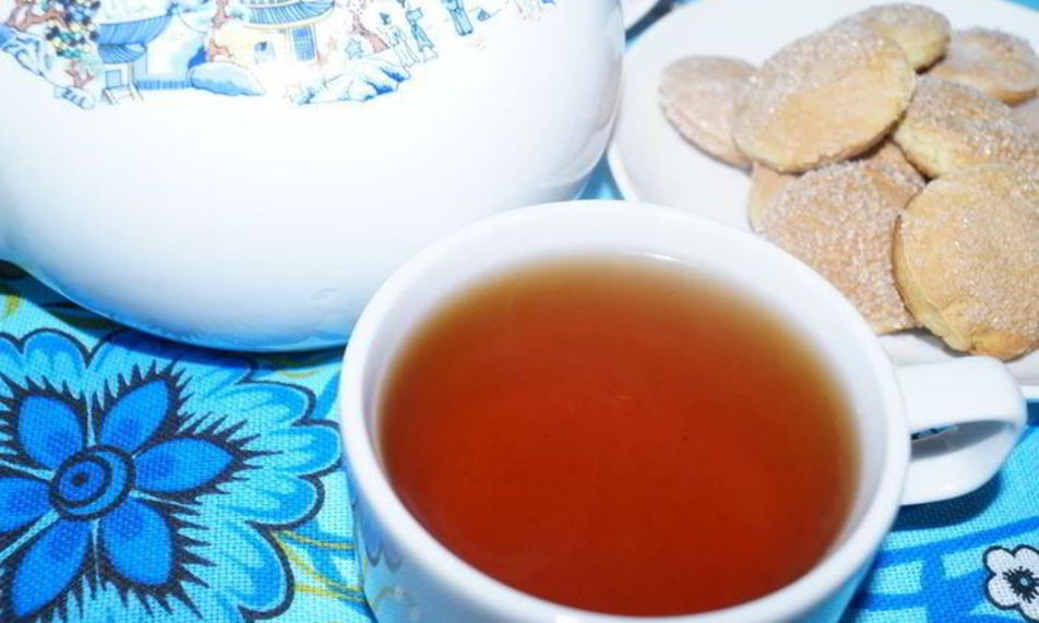 Рецепт витаминного чая с клюквой и шиповником