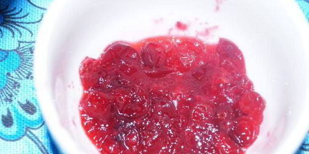 витаминный чай с клюквой и шиповником