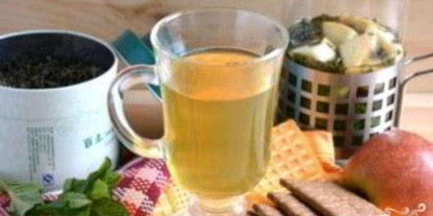 зеленый чай с ромашкой