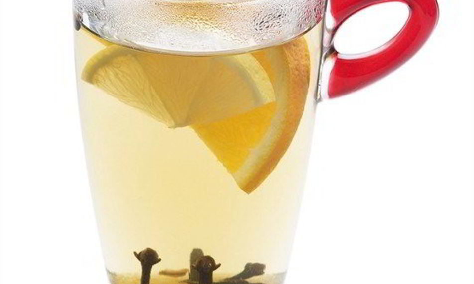 Рецепт глинтвейна с белым вином, ромом и изюмом