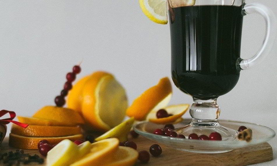 Рецепт глинтвейна с фруктами и специями