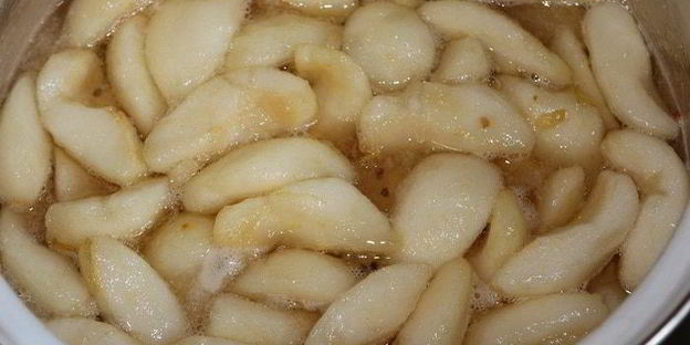 груши в пряном сиропе