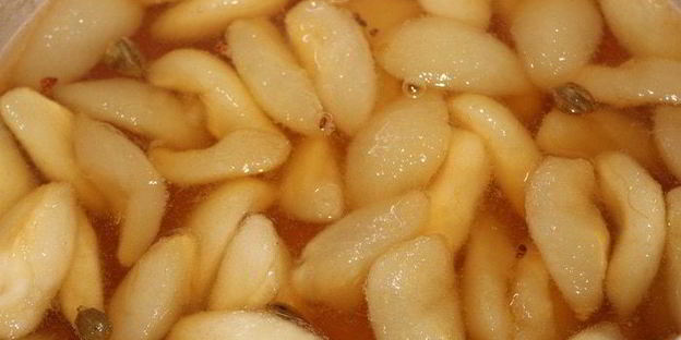 груши в пряном сиропе