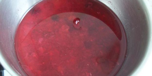 кисель клюквенный горячий со сливками