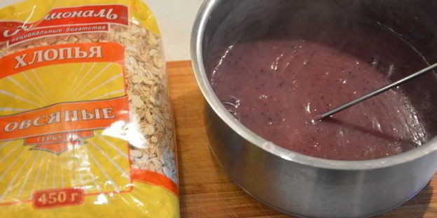 овсяный кисель с черникой