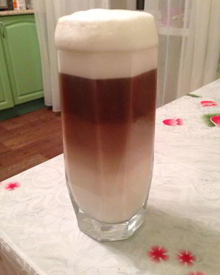 Латте макиато во френч-прессе