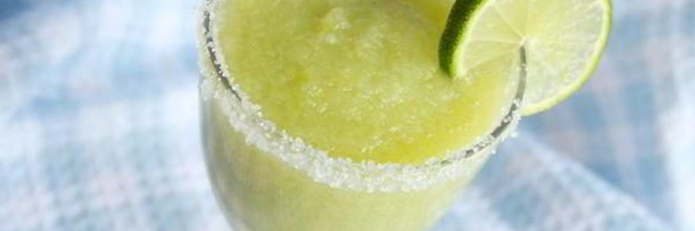 Коктейль из яблока и сельдерея