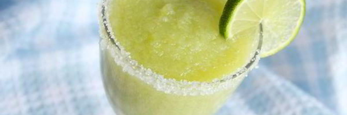 Коктейль из яблока и сельдерея