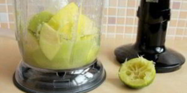 коктейль из яблока и сельдерея