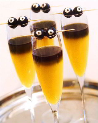 Коктейль Гоблинская мимоза на Хэллоуин