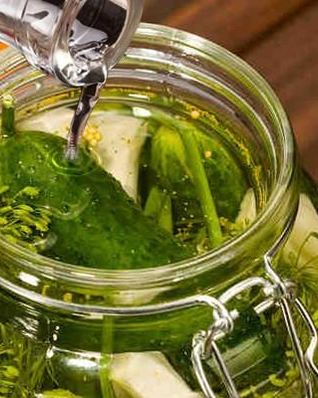 Маринованные огурцы с водкой