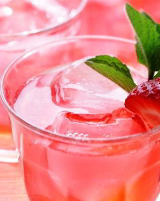 Клубнично-карамельный квас