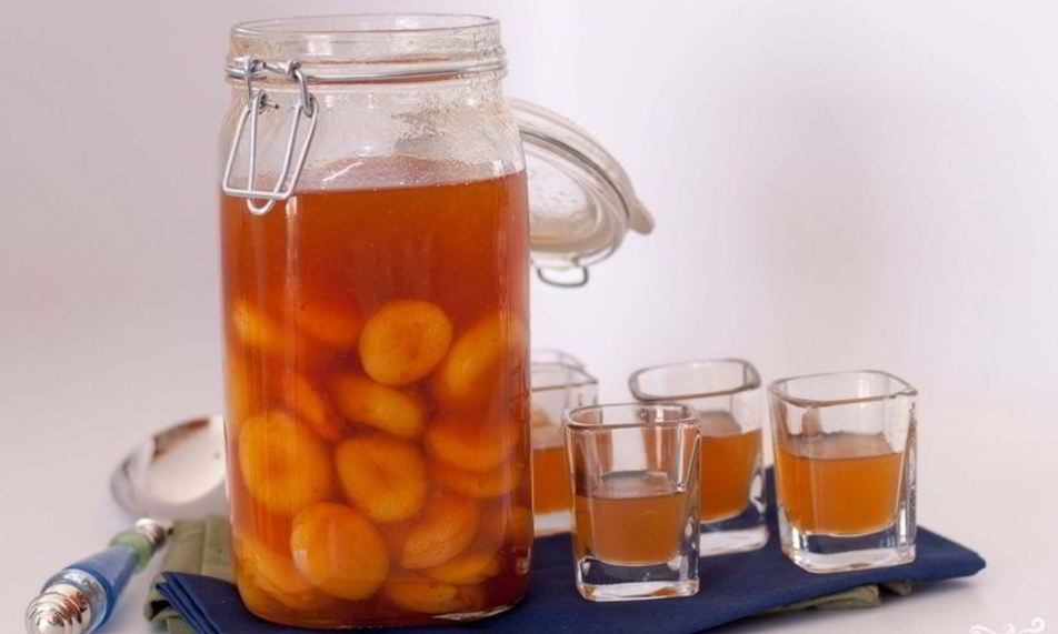 Рецепт абрикосового ликера из варенья
