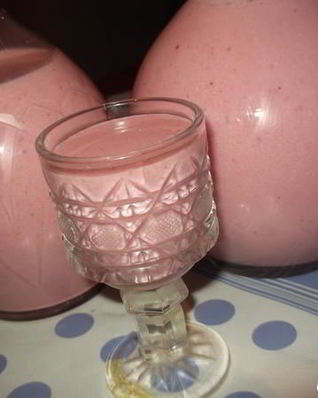 Ягодно-сливочный ликер Дамский каприз