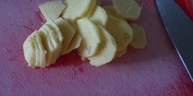 имбирный лимонад с яблоками и лимонами