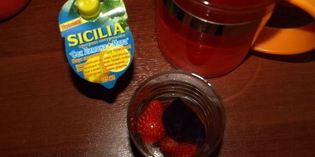 клубничный лимонад с базиликом