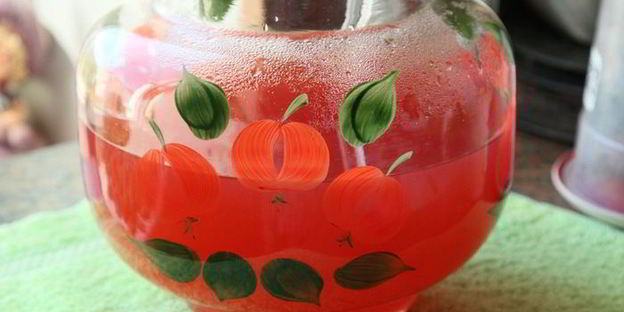 легкий освежающий лимонад из чайной розы и мяты