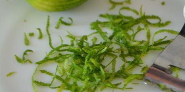 лимонад с базиликом и душистым перцем