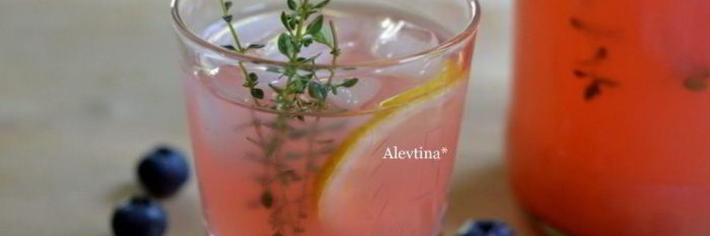 Лимонад ягодный с тимьяном