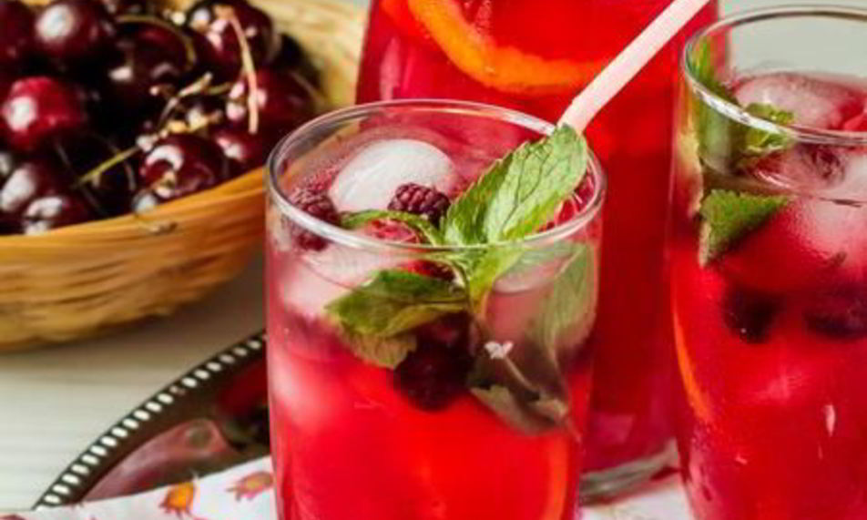 Рецепт малинового лимонада с лимончелло