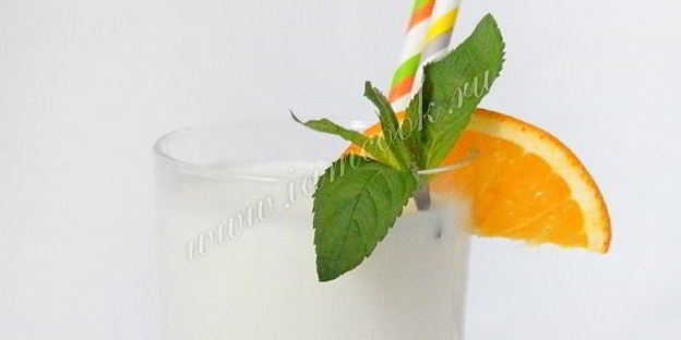 коктейль из молока с ананасовым соком