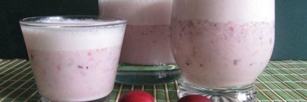 Молочный коктейль с черешней