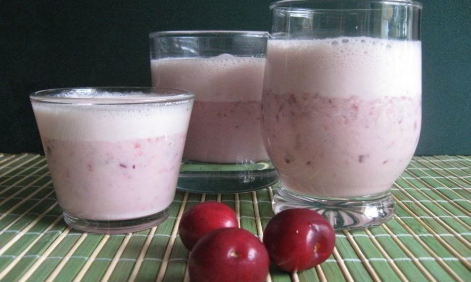 Рецепт молочного коктейля с черешней