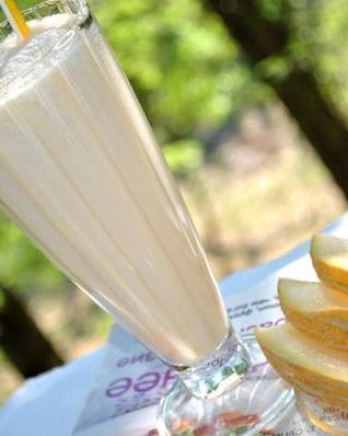 Молочный коктейль с дыней