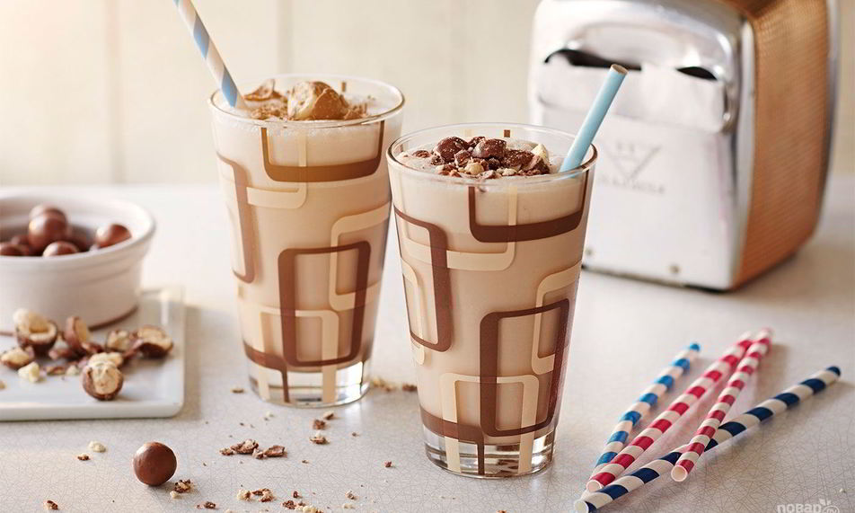 Рецепт молочного коктейля с мороженым в блендере