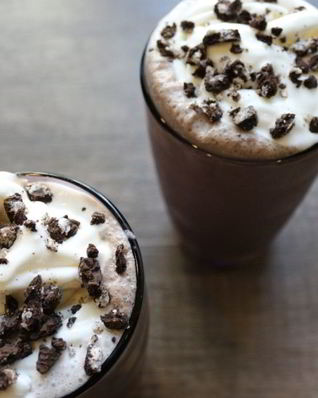 Молочный коктейль с печеньем Орео