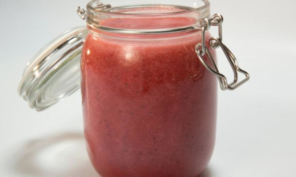 Рецепт морса из черной смородины с медом и тимьяном