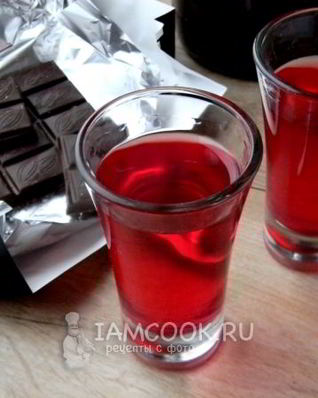 Наливка из черной смородины