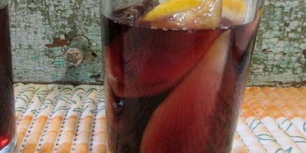 газированная сангрия с минералкой