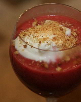 Сливовый коктейль с мороженым