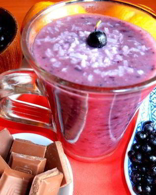 Бананово-черничный смузи