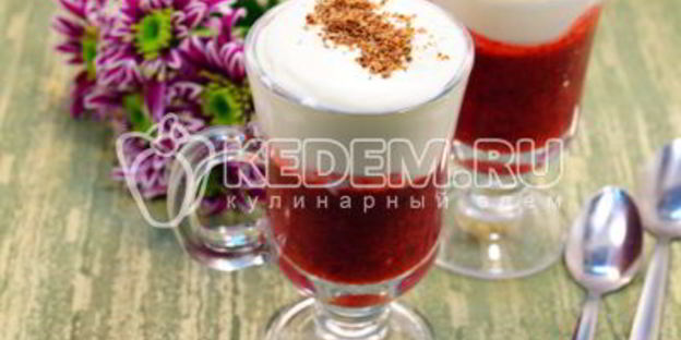 брусничный смузи со сливками