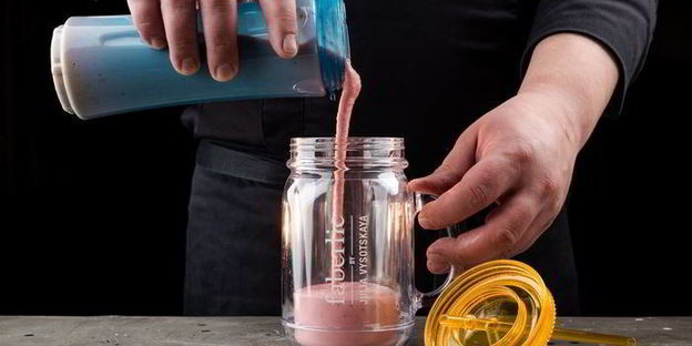 фруктово-творожный смузи с семенами чиа