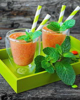 Морковный смузи с маракуйей