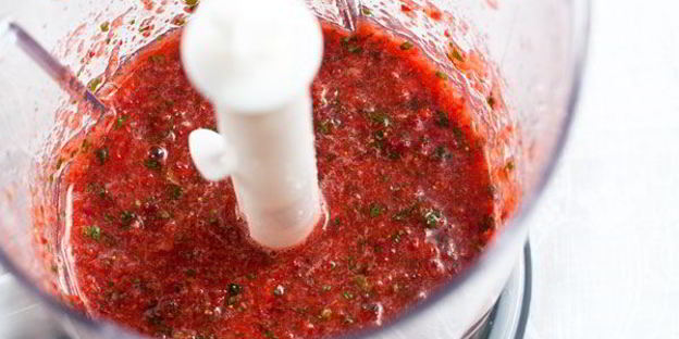 смузи из клубники с базиликом