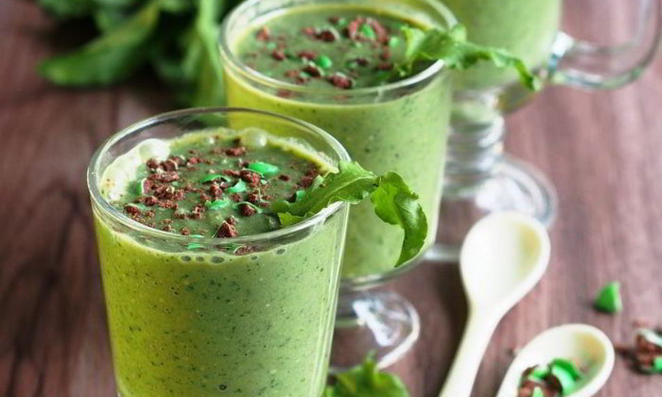 Рецепт смузей из щавеля, фруктов и хлопьев