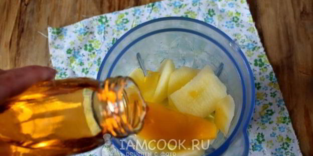 смузи из яблока и консервированного манго