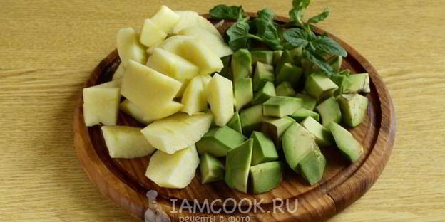 смузи с авокадо и яблоками