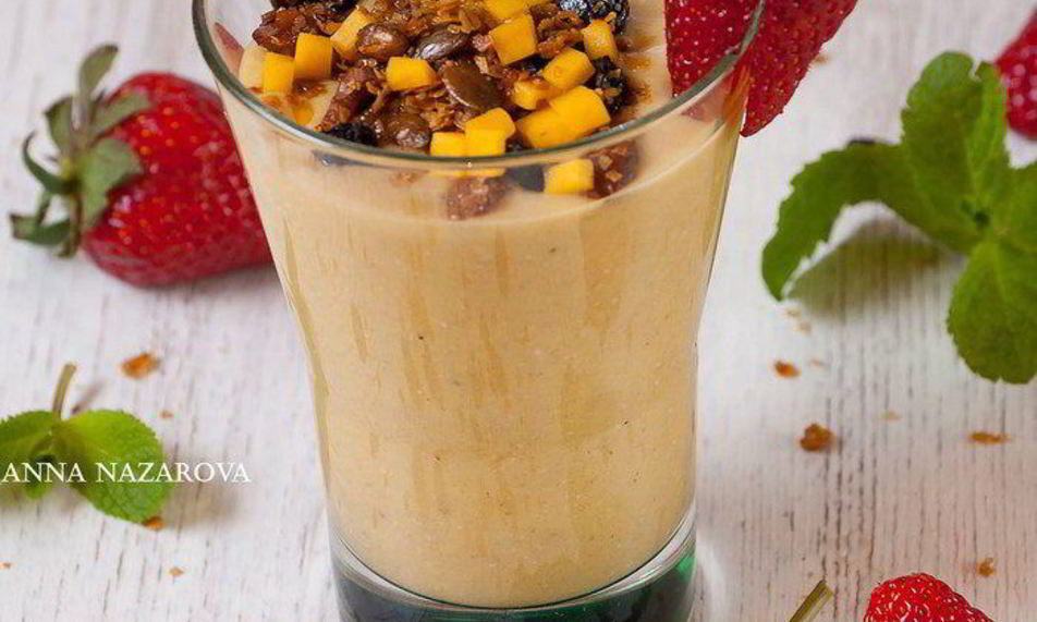 Рецепт смузей с бананома и манго