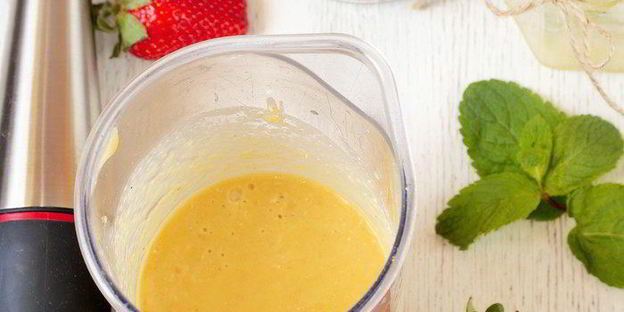 смузи с бананом и манго