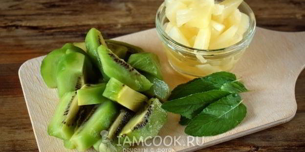 смузи с консервированным ананасом и киви