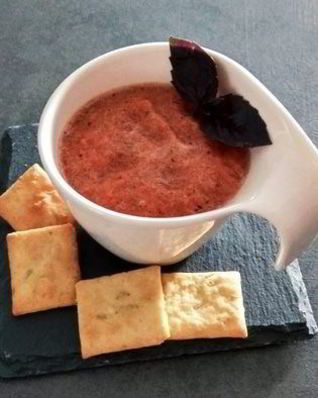 Томатно-базиликовый смузи с чесноком