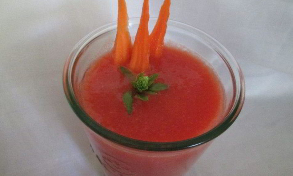 Рецепт томатного смузи с цветной капустой и морковью