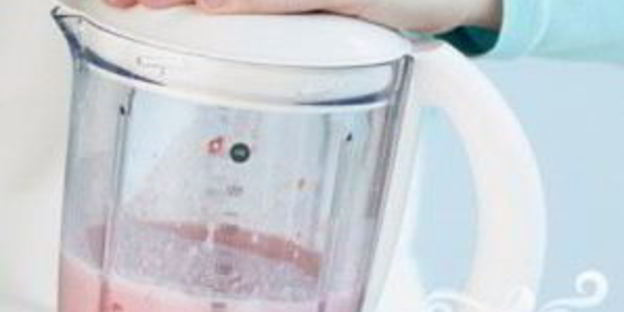 витаминный напиток из клубники