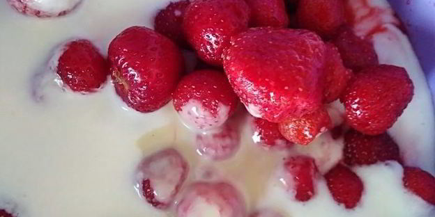 ягодный коктейль яркое лето